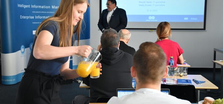 Report from the ICT Breakfast: How to deal with information chaos?, 23. 4. 2024