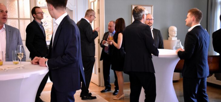 Koktejl v rezidenci velvyslance Finska, 9. 4. 2025